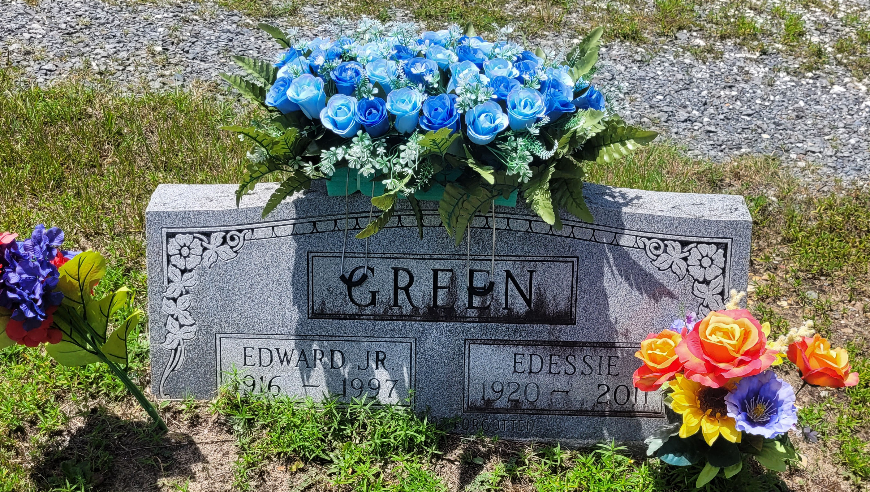 Headstone of Edward, Jr. Green